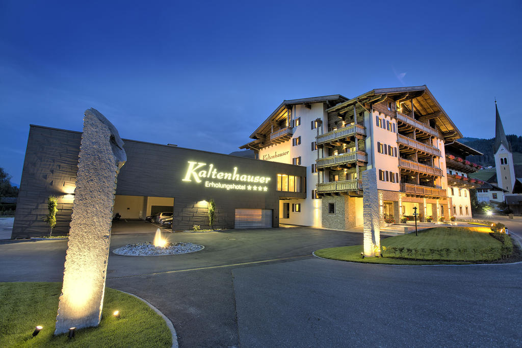 Das Gemuetliche Dorfhotel Kaltenhauser Голлерсбах-ім-Пінцґау Екстер'єр фото
